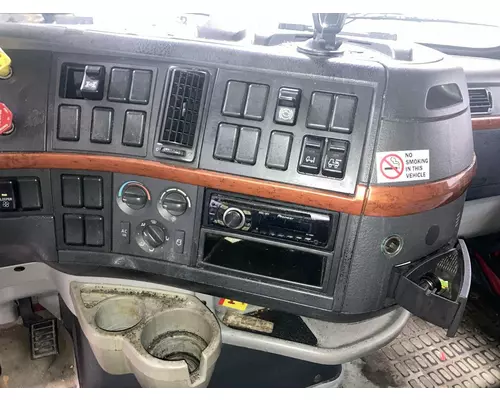 Volvo VNL Dash Assembly