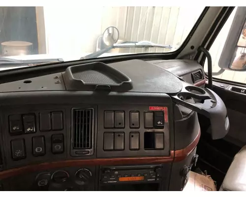 Volvo VNL Dash Assembly