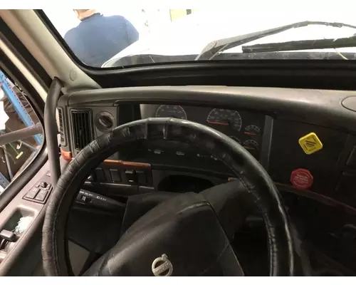 Volvo VNL Dash Assembly