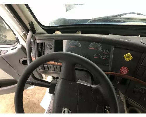 Volvo VNL Dash Assembly