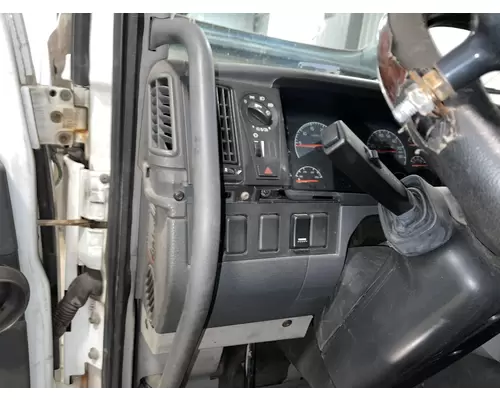 Volvo VNL Dash Assembly