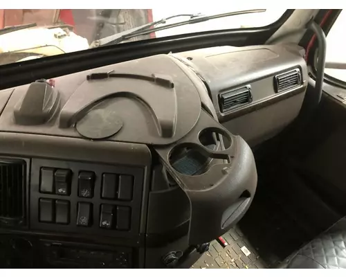 Volvo VNL Dash Assembly