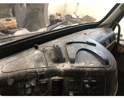 Volvo VNL Dash Assembly