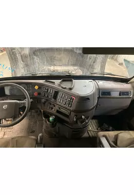 Volvo VNL Dash Assembly