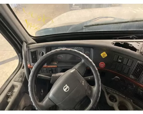 Volvo VNL Dash Assembly