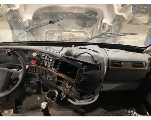 Volvo VNL Dash Assembly