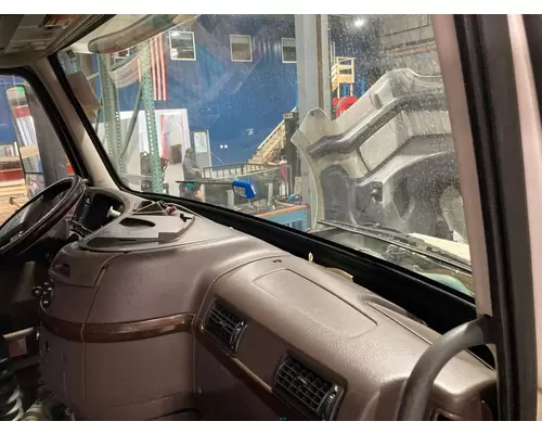 Volvo VNL Dash Assembly