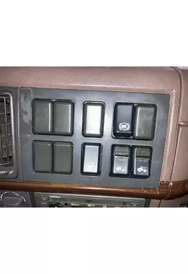 Volvo VNL Dash Assembly