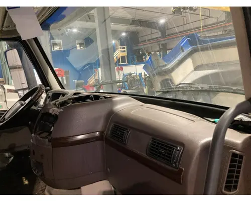 Volvo VNL Dash Assembly