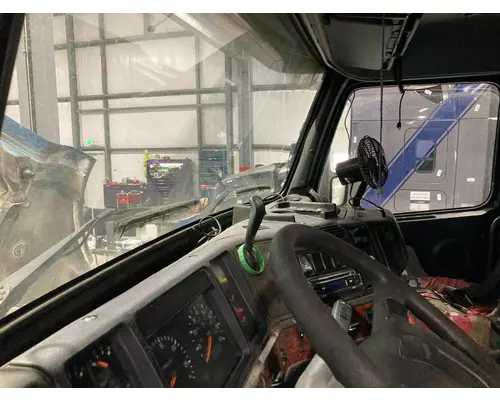 Volvo VNL Dash Assembly