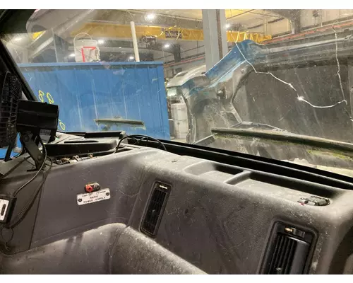 Volvo VNL Dash Assembly