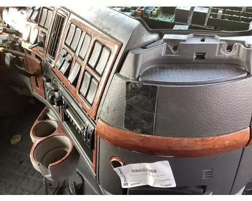 Volvo VNL Dash Assembly