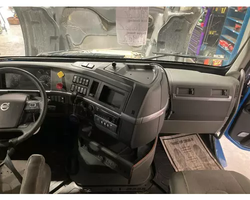 Volvo VNL Dash Assembly