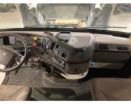 Volvo VNL Dash Assembly