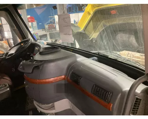 Volvo VNL Dash Assembly