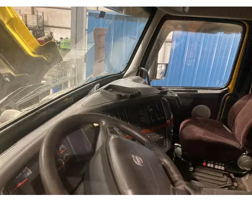 Volvo VNL Dash Assembly