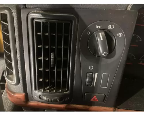 Volvo VNL Dash Assembly