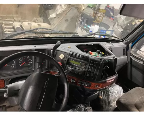 Volvo VNL Dash Assembly