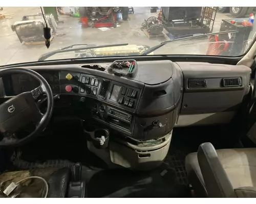 Volvo VNL Dash Assembly