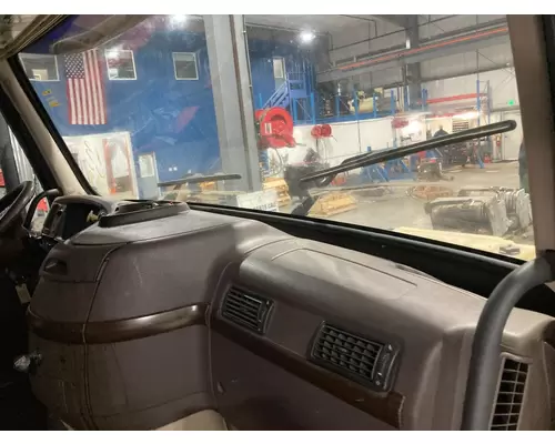 Volvo VNL Dash Assembly