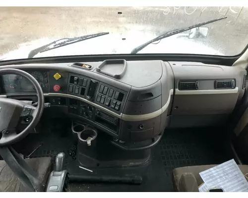 Volvo VNL Dash Assembly