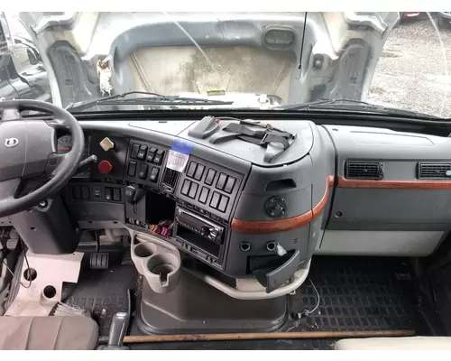 Volvo VNL Dash Assembly