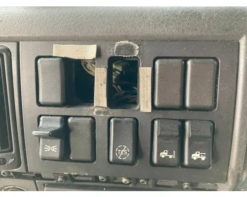 Volvo VNL Dash Assembly