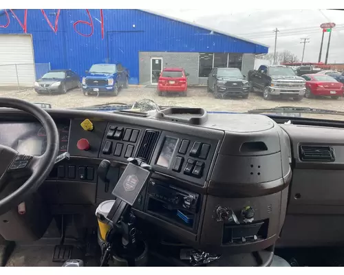 Volvo VNL Dash Assembly