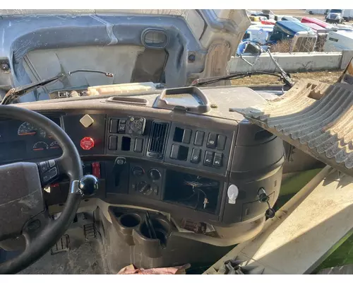 Volvo VNL Dash Assembly