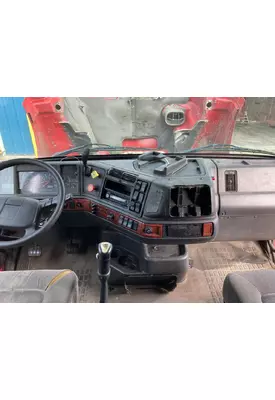 Volvo VNL Dash Assembly