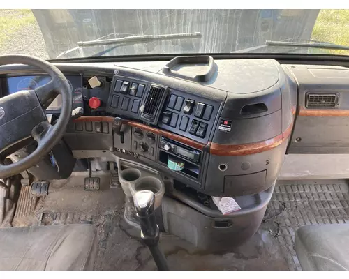 Volvo VNL Dash Assembly