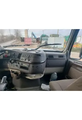 Volvo VNL Dash Assembly
