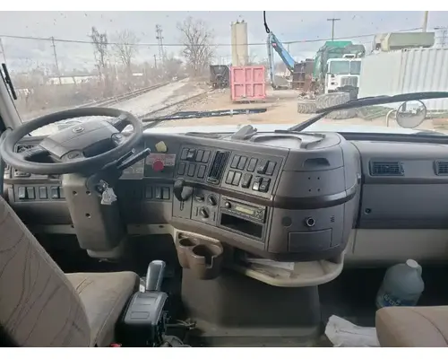 Volvo VNL Dash Assembly