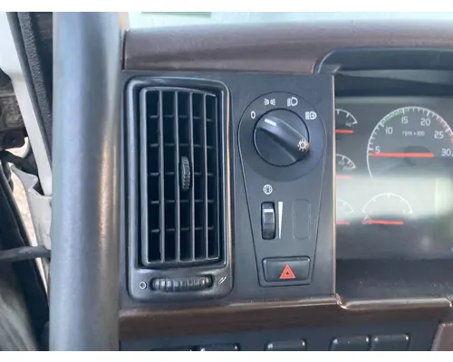 Volvo VNL Dash Panel