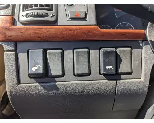 Volvo VNL Dash Panel