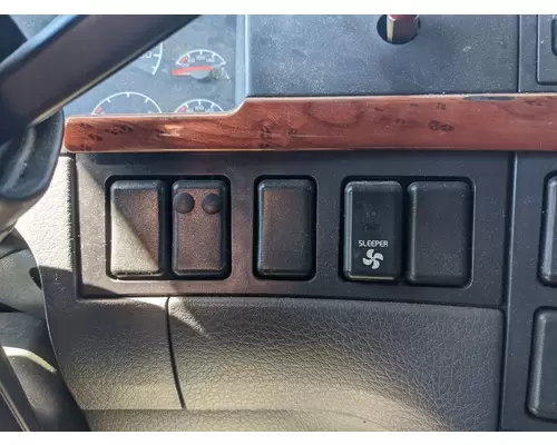 Volvo VNL Dash Panel