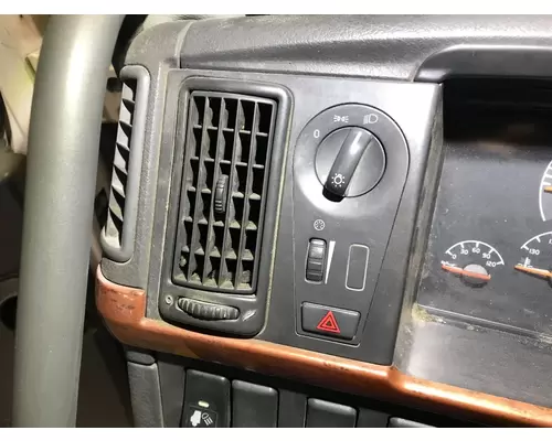 Volvo VNL Dash Panel