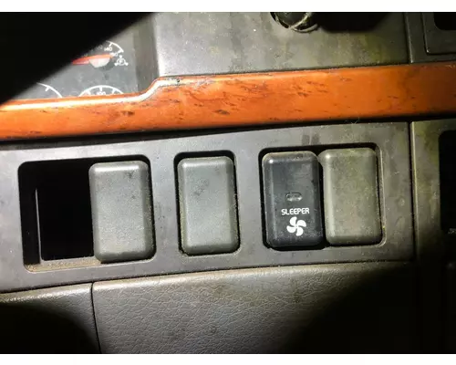 Volvo VNL Dash Panel