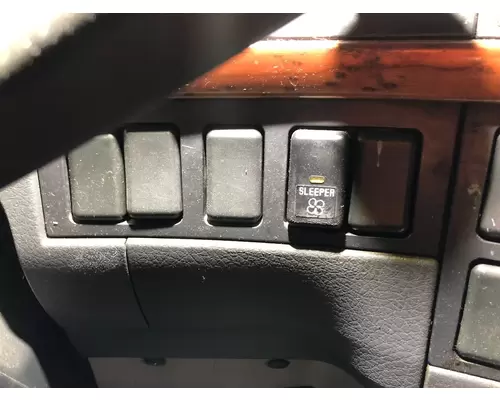 Volvo VNL Dash Panel