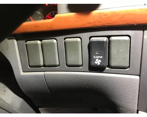 Volvo VNL Dash Panel