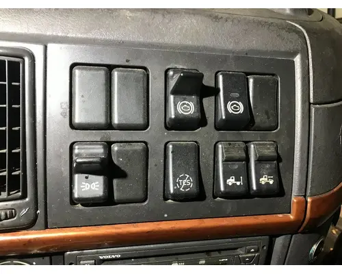Volvo VNL Dash Panel