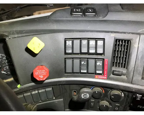 Volvo VNL Dash Panel