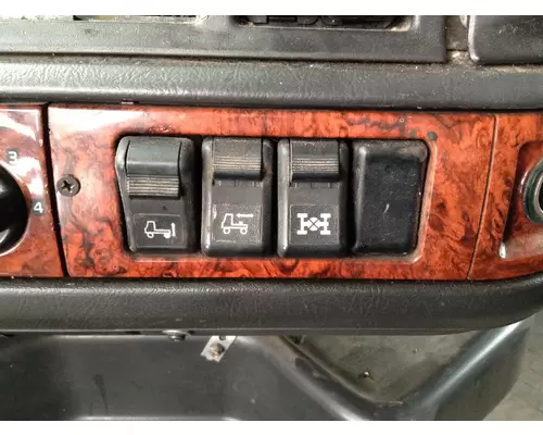 Volvo VNL Dash Panel