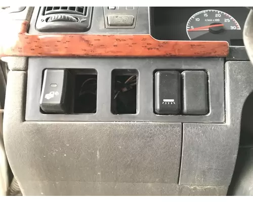 Volvo VNL Dash Panel