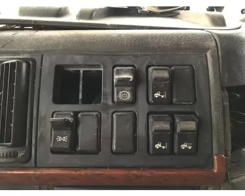 Volvo VNL Dash Panel