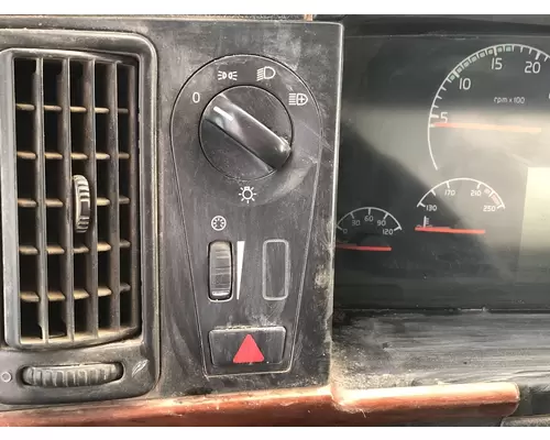 Volvo VNL Dash Panel