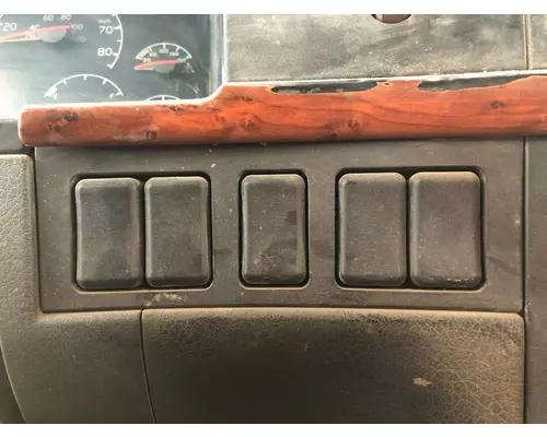 Volvo VNL Dash Panel