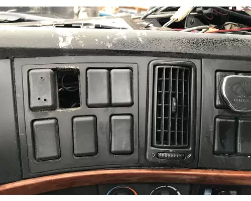 Volvo VNL Dash Panel