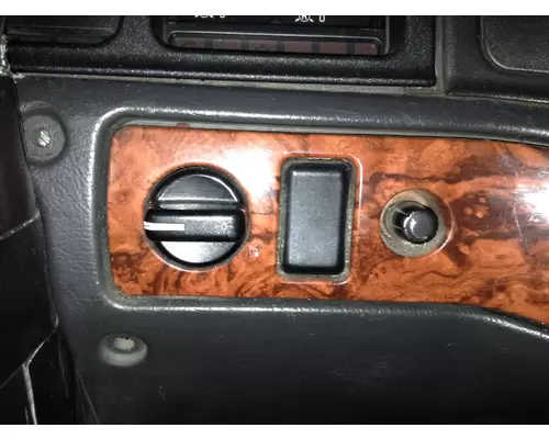 Volvo VNL Dash Panel