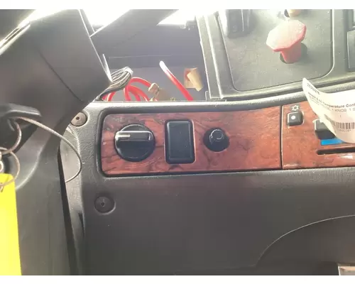 Volvo VNL Dash Panel